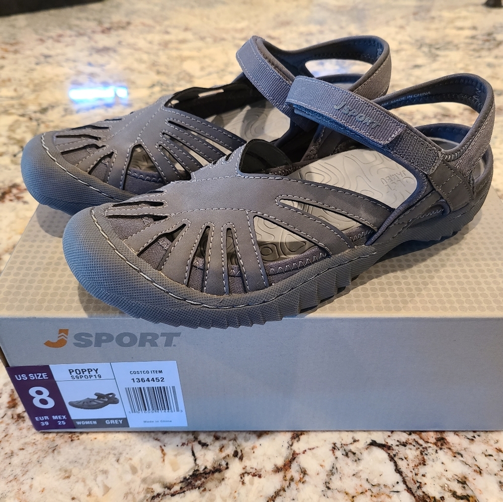 Sandal